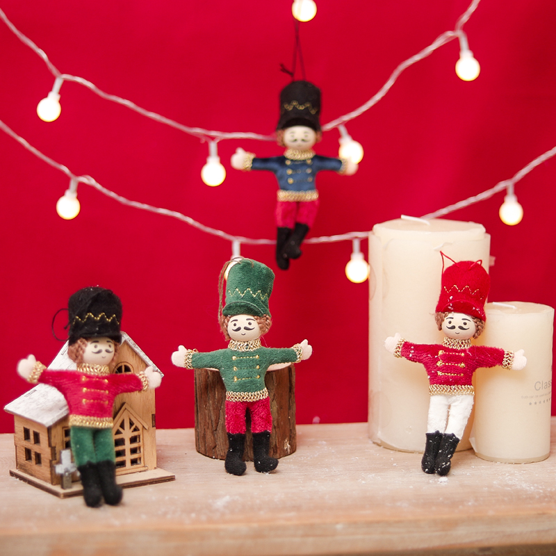 Nutcracker Figurine - Cascanueces soldado adorno de Navidad colgante